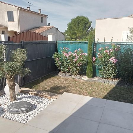 Ferienwohnung Les Lauriers Roses Fontvieille Exterior foto