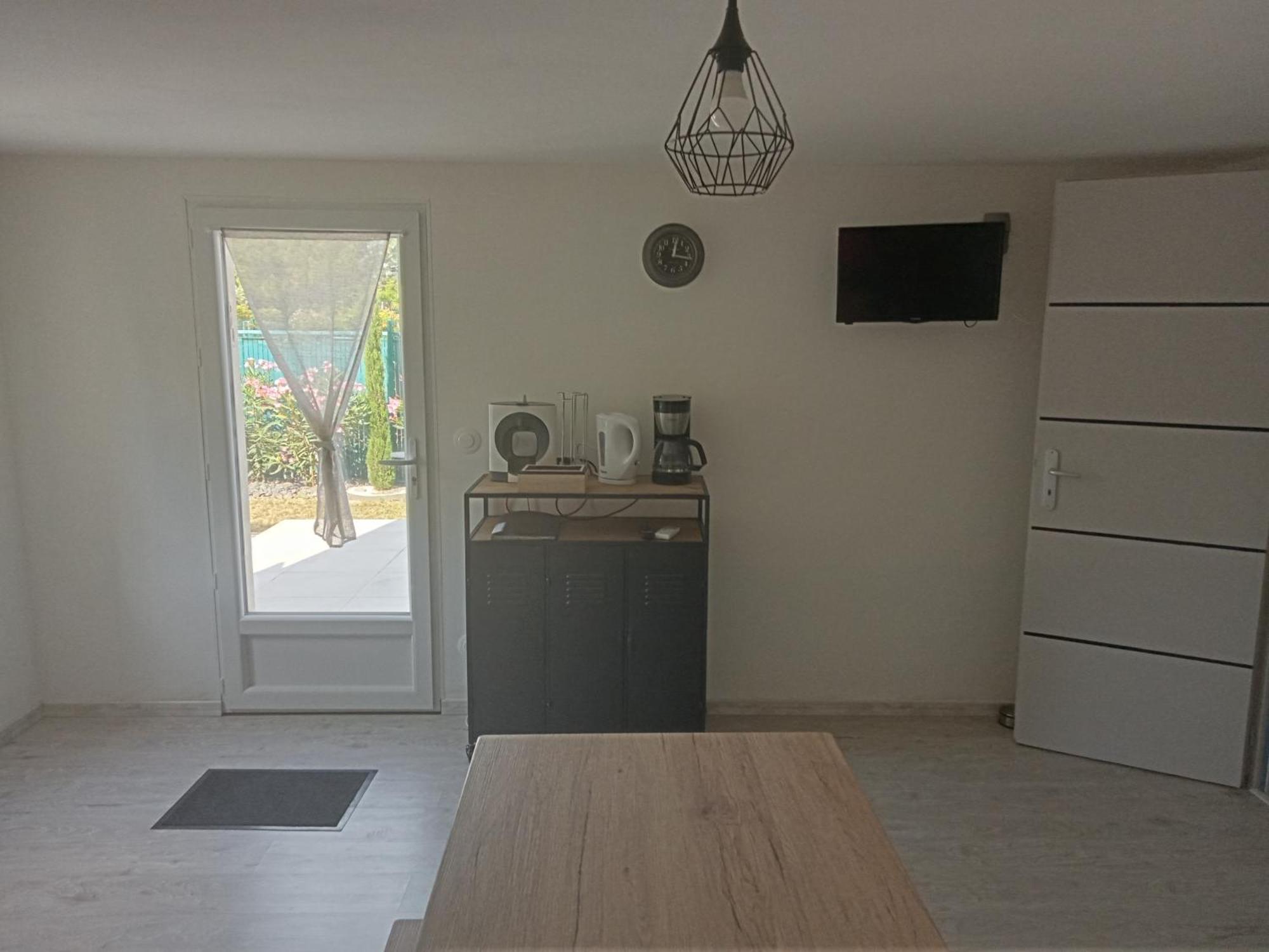 Ferienwohnung Les Lauriers Roses Fontvieille Exterior foto